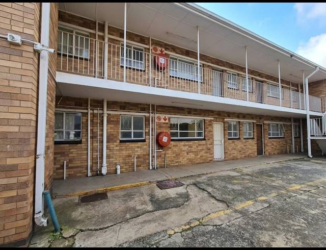 2 BEDROOM FLAT FOR SALE IN PEACEHAVEN